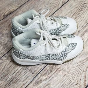 Jordan Retro 11 Low Cobalt Sneakers